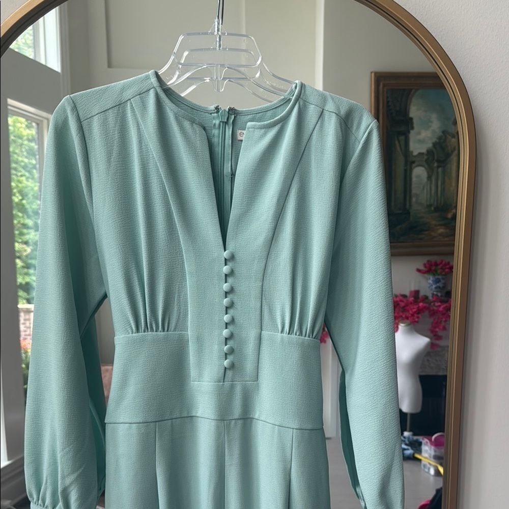 Elegant Mint Green Women's Dress - Picture 2 of 6